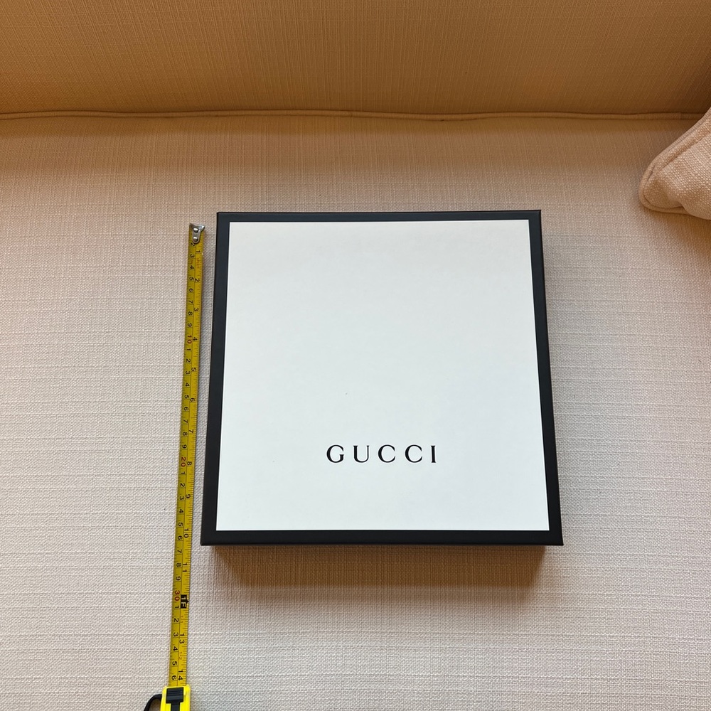 Gucci Gift Box - Picture 2 of 4